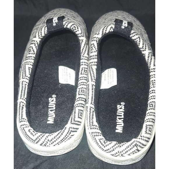 MukLuks Muk Luks women's Hailey Slippers black diamond Size 7/8 - Picture 4 of 7